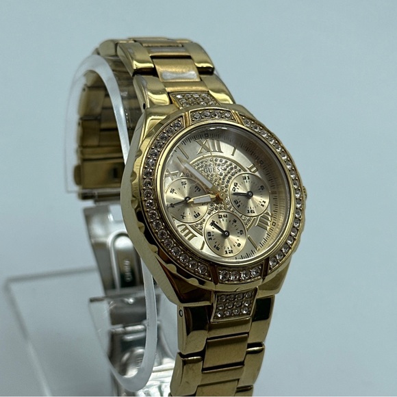 Guess U0111L2 33mm Gold Plated Stainless Steel Ladies Watch - Picture 3 of 8